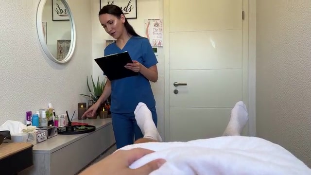 Intense Massage Session with Double Pleasure: Handjob & Blowjob Action