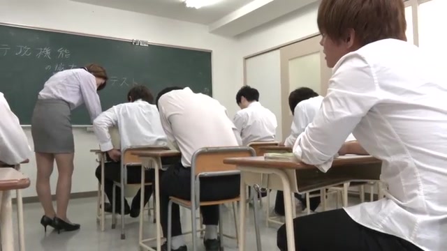Mayuko Okamura's Intense Classroom Orgy: Married Teacher's Uncontrollable Pleasure